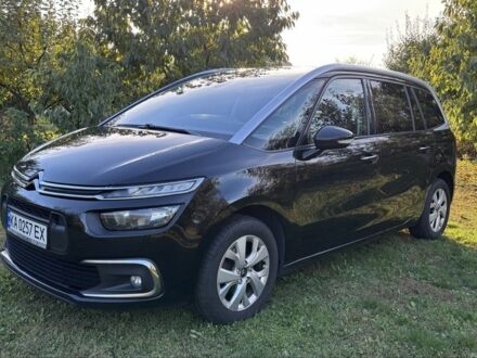 Ситроен С4 Пикассо 2016 в Борисполе на Automoto.ua Черный Ситроен С4 Пикассо, объемом двигателя 1.6 л и пробегом 263 тыс. км за 12700 $, фото 1 на Automoto.ua
