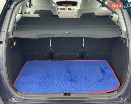 Фіолетовий Сітроен С4 Пікассо, об'ємом двигуна 1.56 л та пробігом 331 тис. км за 5499 $, фото 30 на Automoto.ua