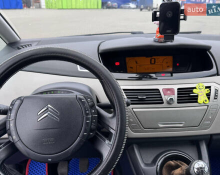 Фіолетовий Сітроен С4 Пікассо, об'ємом двигуна 1.56 л та пробігом 331 тис. км за 5499 $, фото 21 на Automoto.ua