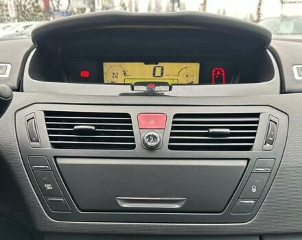 Фиолетовый Ситроен С4 Пикассо, объемом двигателя 2 л и пробегом 205 тыс. км за 7600 $, фото 25 на Automoto.ua