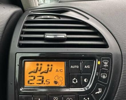 Фиолетовый Ситроен С4 Пикассо, объемом двигателя 2 л и пробегом 205 тыс. км за 6999 $, фото 33 на Automoto.ua