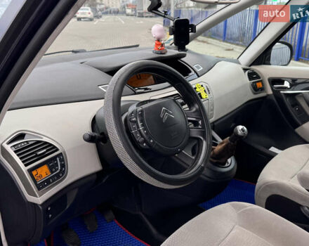 Фіолетовий Сітроен С4 Пікассо, об'ємом двигуна 1.56 л та пробігом 331 тис. км за 5499 $, фото 18 на Automoto.ua