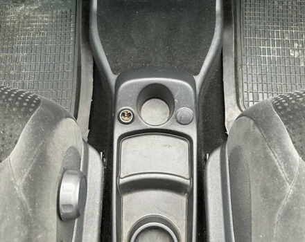 Фиолетовый Ситроен С4 Пикассо, объемом двигателя 2 л и пробегом 205 тыс. км за 6999 $, фото 20 на Automoto.ua