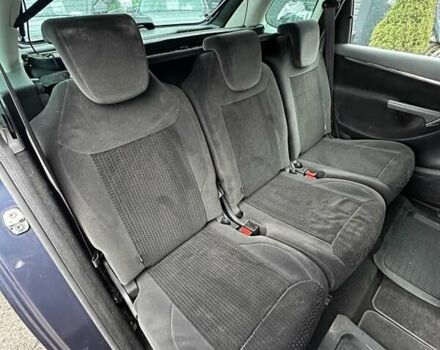 Фиолетовый Ситроен С4 Пикассо, объемом двигателя 2 л и пробегом 205 тыс. км за 6999 $, фото 24 на Automoto.ua