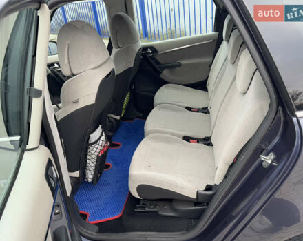 Фіолетовий Сітроен С4 Пікассо, об'ємом двигуна 1.56 л та пробігом 331 тис. км за 5499 $, фото 26 на Automoto.ua