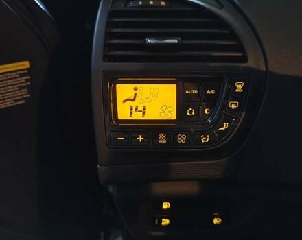 Фиолетовый Ситроен С4 Пикассо, объемом двигателя 1.6 л и пробегом 186 тыс. км за 8250 $, фото 15 на Automoto.ua