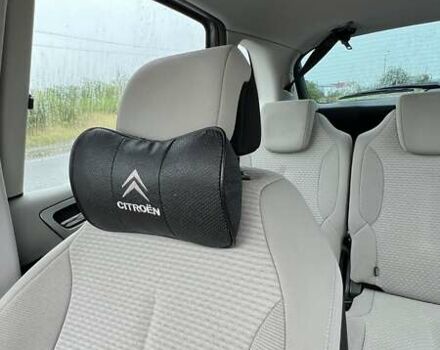 Коричневый Ситроен С4 Пикассо, объемом двигателя 2 л и пробегом 200 тыс. км за 5600 $, фото 9 на Automoto.ua