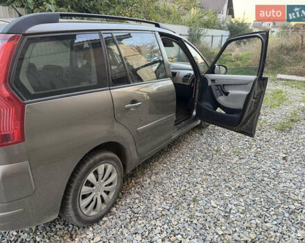 Коричневый Ситроен С4 Пикассо, объемом двигателя 1.56 л и пробегом 280 тыс. км за 4150 $, фото 3 на Automoto.ua