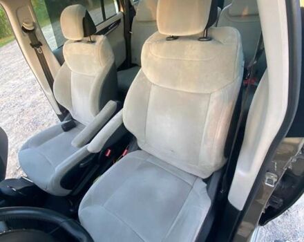 Коричневий Сітроен С4 Пікассо, об'ємом двигуна 2 л та пробігом 212 тис. км за 6900 $, фото 29 на Automoto.ua