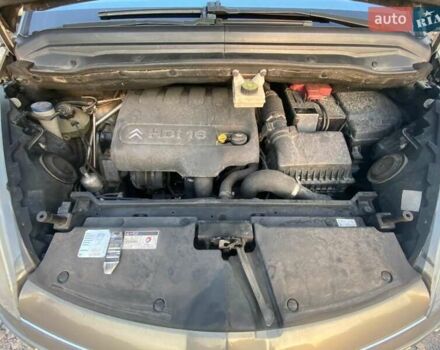 Коричневий Сітроен С4 Пікассо, об'ємом двигуна 2 л та пробігом 212 тис. км за 6900 $, фото 30 на Automoto.ua