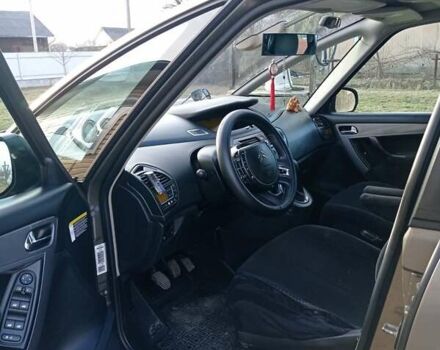 Коричневий Сітроен С4 Пікассо, об'ємом двигуна 1.6 л та пробігом 520 тис. км за 6800 $, фото 6 на Automoto.ua