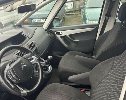 Коричневий Сітроен С4 Пікассо, об'ємом двигуна 1.6 л та пробігом 196 тис. км за 4600 $, фото 7 на Automoto.ua