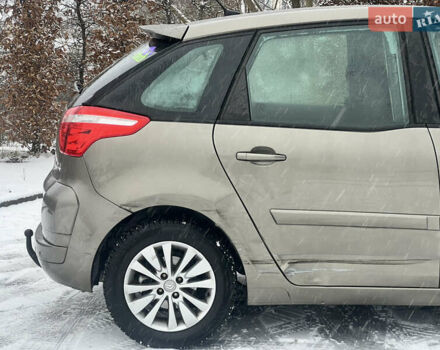 Коричневый Ситроен С4 Пикассо, объемом двигателя 1.6 л и пробегом 219 тыс. км за 5999 $, фото 24 на Automoto.ua