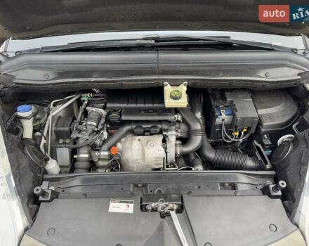 Ситроен С4 Пикассо 2010 в Бердичеве на Automoto.ua Коричневый Ситроен С4 Пикассо, объемом двигателя 1.6 л и пробегом 225 тыс. км за 4150 $, фото 24 на Automoto.ua