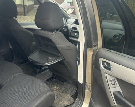 Коричневий Сітроен С4 Пікассо, об'ємом двигуна 1.6 л та пробігом 214 тис. км за 5700 $, фото 7 на Automoto.ua