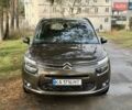 Коричневый Ситроен С4 Пикассо, объемом двигателя 2 л и пробегом 215 тыс. км за 9999 $, фото 1 на Automoto.ua