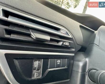 Коричневый Ситроен С4 Пикассо, объемом двигателя 2 л и пробегом 215 тыс. км за 9999 $, фото 18 на Automoto.ua