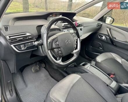 Коричневый Ситроен С4 Пикассо, объемом двигателя 2 л и пробегом 215 тыс. км за 9999 $, фото 14 на Automoto.ua