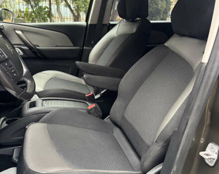 Коричневый Ситроен С4 Пикассо, объемом двигателя 1.6 л и пробегом 238 тыс. км за 11700 $, фото 20 на Automoto.ua