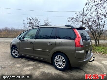Сітроен С4 Пікассо 2009 у Дніпро (Дніпропетровську) на Automoto.ua Коричневий Сітроен С4 Пікассо, об'ємом двигуна 1.6 л та пробігом 230 тис. км за 6400 $, фото 1 на Automoto.ua
