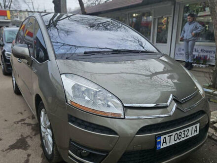 Ситроен С4 Пикассо 2010 в Калуше на Automoto.ua Коричневый Ситроен С4 Пикассо, объемом двигателя 1.56 л и пробегом 268 тыс. км за 6299 $, фото 1 на Automoto.ua