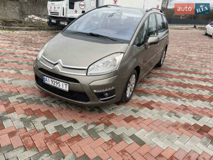 Ситроен С4 Пикассо 2011 в Белой Церкве на Automoto.ua Коричневый Ситроен С4 Пикассо, объемом двигателя 1.6 л и пробегом 368 тыс. км за 5200 $, фото 1 на Automoto.ua