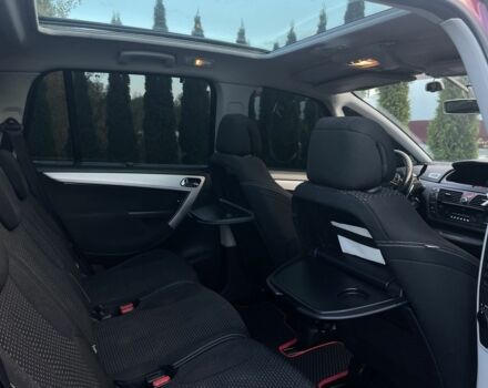 Червоний Сітроен С4 Пікассо, об'ємом двигуна 1.6 л та пробігом 215 тис. км за 6350 $, фото 18 на Automoto.ua