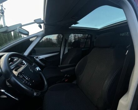 Червоний Сітроен С4 Пікассо, об'ємом двигуна 1.6 л та пробігом 215 тис. км за 6350 $, фото 10 на Automoto.ua