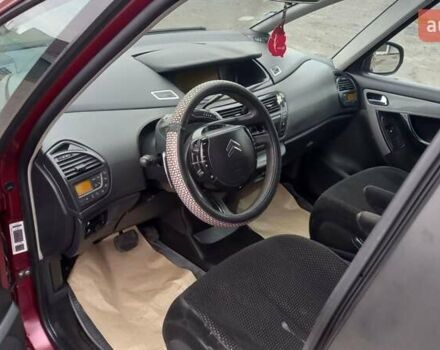 Красный Ситроен С4 Пикассо, объемом двигателя 2 л и пробегом 250 тыс. км за 5000 $, фото 10 на Automoto.ua
