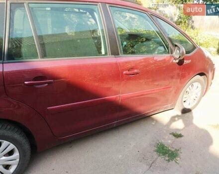 Красный Ситроен С4 Пикассо, объемом двигателя 0 л и пробегом 416 тыс. км за 4700 $, фото 1 на Automoto.ua