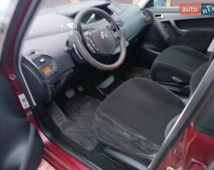 Красный Ситроен С4 Пикассо, объемом двигателя 2 л и пробегом 290 тыс. км за 4200 $, фото 18 на Automoto.ua