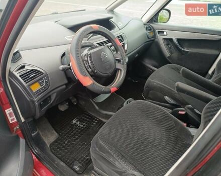 Красный Ситроен С4 Пикассо, объемом двигателя 1.6 л и пробегом 339 тыс. км за 5399 $, фото 3 на Automoto.ua