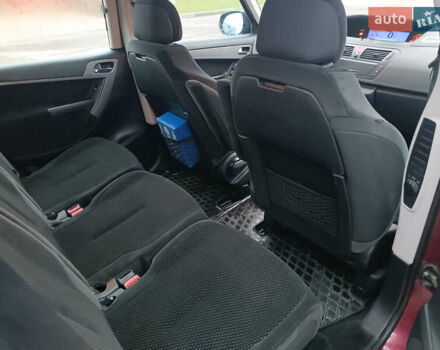 Красный Ситроен С4 Пикассо, объемом двигателя 2 л и пробегом 290 тыс. км за 4200 $, фото 21 на Automoto.ua