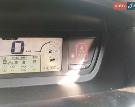 Красный Ситроен С4 Пикассо, объемом двигателя 0 л и пробегом 416 тыс. км за 4700 $, фото 9 на Automoto.ua