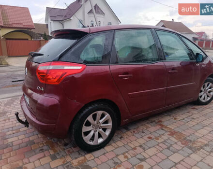 Красный Ситроен С4 Пикассо, объемом двигателя 2 л и пробегом 290 тыс. км за 4200 $, фото 4 на Automoto.ua