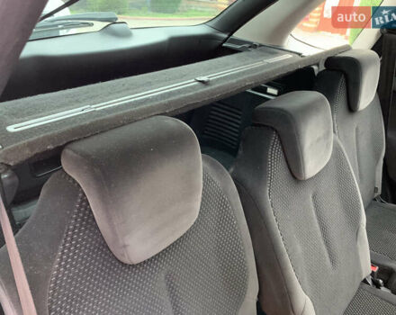 Червоний Сітроен С4 Пікассо, об'ємом двигуна 1.56 л та пробігом 258 тис. км за 4600 $, фото 18 на Automoto.ua