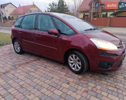 Красный Ситроен С4 Пикассо, объемом двигателя 2 л и пробегом 290 тыс. км за 4200 $, фото 5 на Automoto.ua