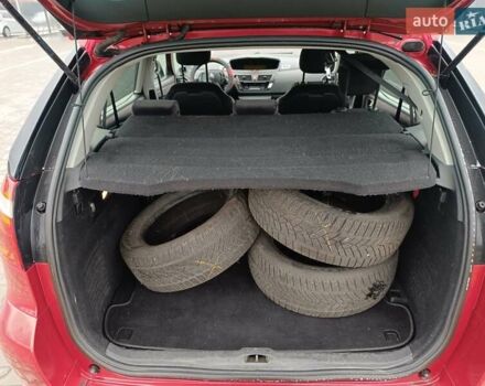 Красный Ситроен С4 Пикассо, объемом двигателя 1.6 л и пробегом 339 тыс. км за 5399 $, фото 6 на Automoto.ua