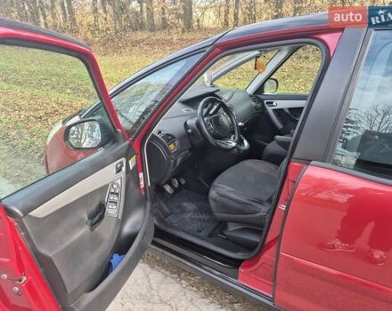 Красный Ситроен С4 Пикассо, объемом двигателя 1.6 л и пробегом 282 тыс. км за 4200 $, фото 9 на Automoto.ua