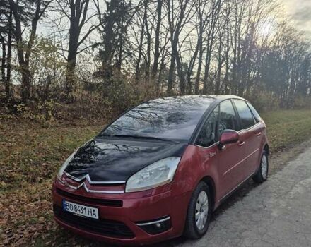Красный Ситроен С4 Пикассо, объемом двигателя 1.6 л и пробегом 282 тыс. км за 4200 $, фото 5 на Automoto.ua