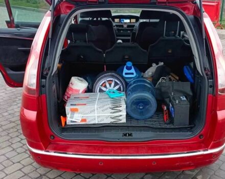 Червоний Сітроен С4 Пікассо, об'ємом двигуна 2 л та пробігом 222 тис. км за 6400 $, фото 12 на Automoto.ua