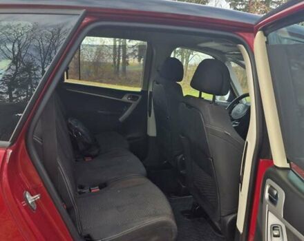 Красный Ситроен С4 Пикассо, объемом двигателя 1.6 л и пробегом 282 тыс. км за 4200 $, фото 11 на Automoto.ua