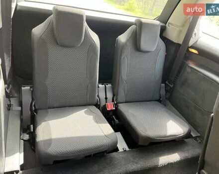 Красный Ситроен С4 Пикассо, объемом двигателя 1.6 л и пробегом 170 тыс. км за 8265 $, фото 13 на Automoto.ua