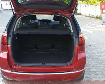 Красный Ситроен С4 Пикассо, объемом двигателя 1.6 л и пробегом 230 тыс. км за 6200 $, фото 12 на Automoto.ua