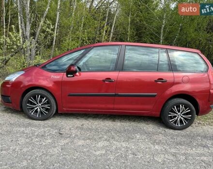 Красный Ситроен С4 Пикассо, объемом двигателя 1.6 л и пробегом 170 тыс. км за 8265 $, фото 2 на Automoto.ua