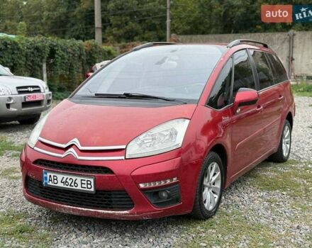 Красный Ситроен С4 Пикассо, объемом двигателя 2 л и пробегом 285 тыс. км за 4500 $, фото 1 на Automoto.ua