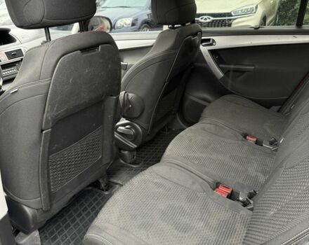 Червоний Сітроен С4 Пікассо, об'ємом двигуна 2 л та пробігом 280 тис. км за 4950 $, фото 16 на Automoto.ua