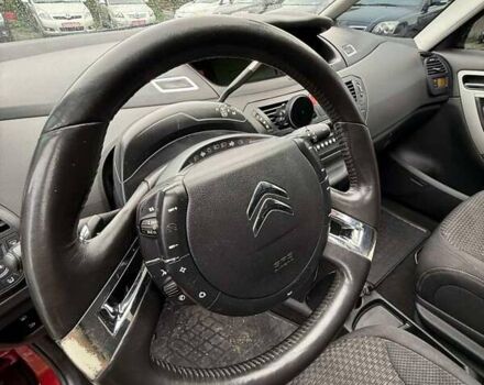 Красный Ситроен С4 Пикассо, объемом двигателя 2 л и пробегом 285 тыс. км за 4500 $, фото 10 на Automoto.ua