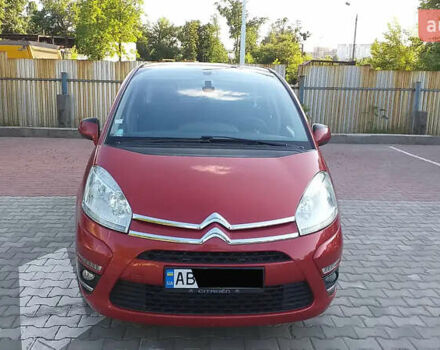 Красный Ситроен С4 Пикассо, объемом двигателя 1.6 л и пробегом 230 тыс. км за 6200 $, фото 5 на Automoto.ua