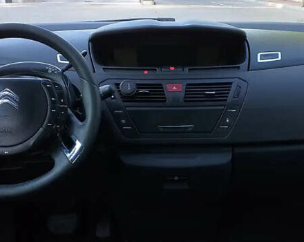 Красный Ситроен С4 Пикассо, объемом двигателя 1.6 л и пробегом 230 тыс. км за 6200 $, фото 10 на Automoto.ua